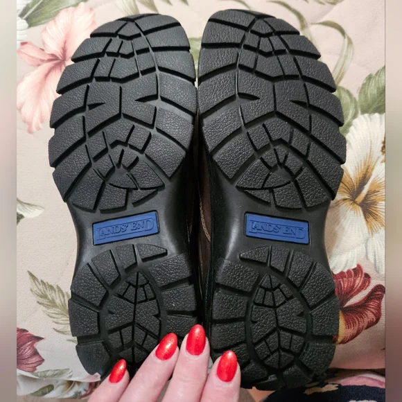 #550- Lands' End Women's Casual Leather Brown or Black Slip-On Shoes - Picture 6 of 11